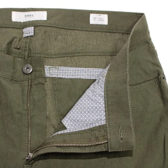 Brax NWT 5 Pocket Jean Cut Pants Size 38 US In Solid Green Cotton Blend Chuck